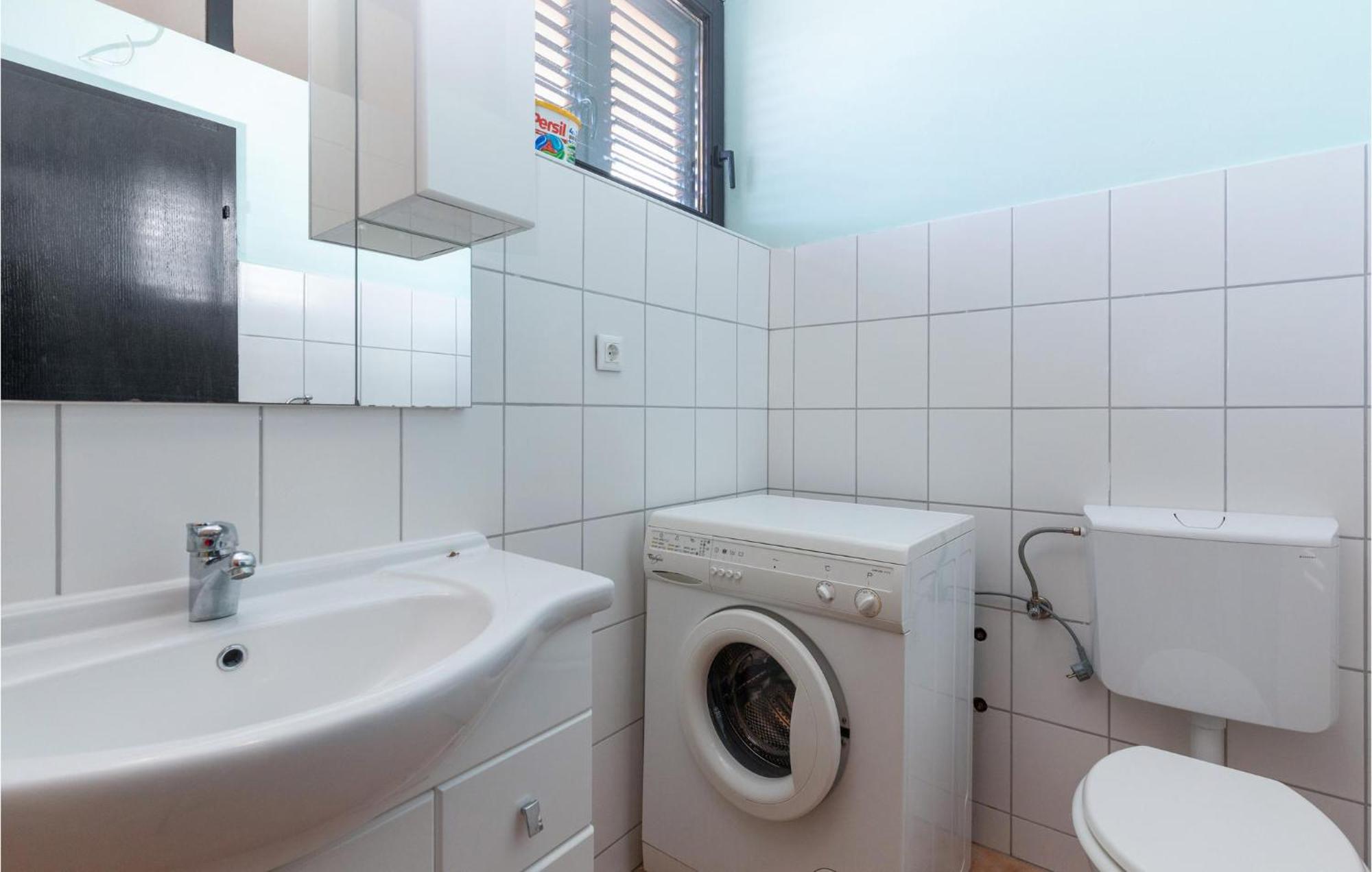 1 Bedroom Cozy Apartment In Jadranovo Exteriér fotografie